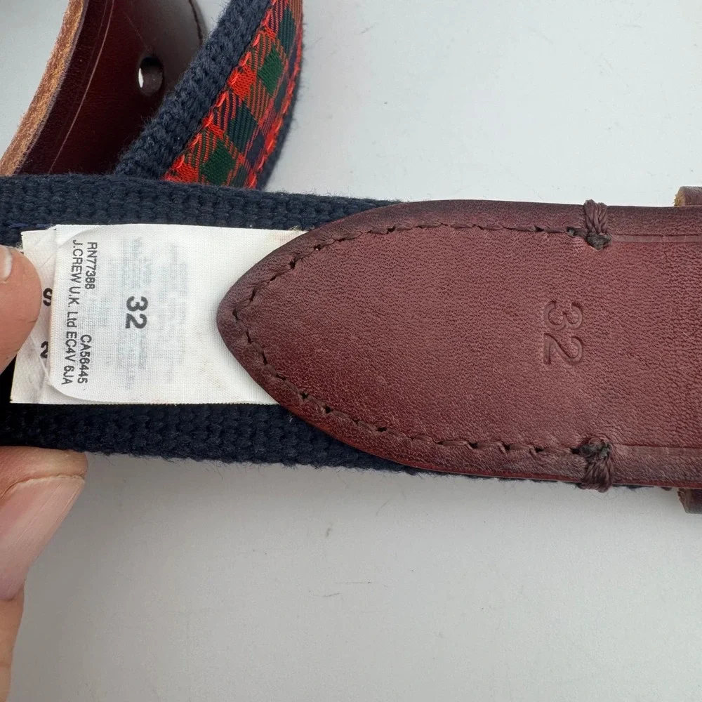 J.Crew Mens 32 Navy Blue Red Tartan Plaid Leather Canvas Belt K4680